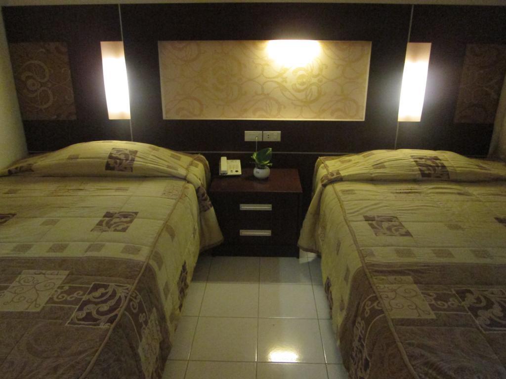 Hotel Wisanti Джокякарта Екстериор снимка