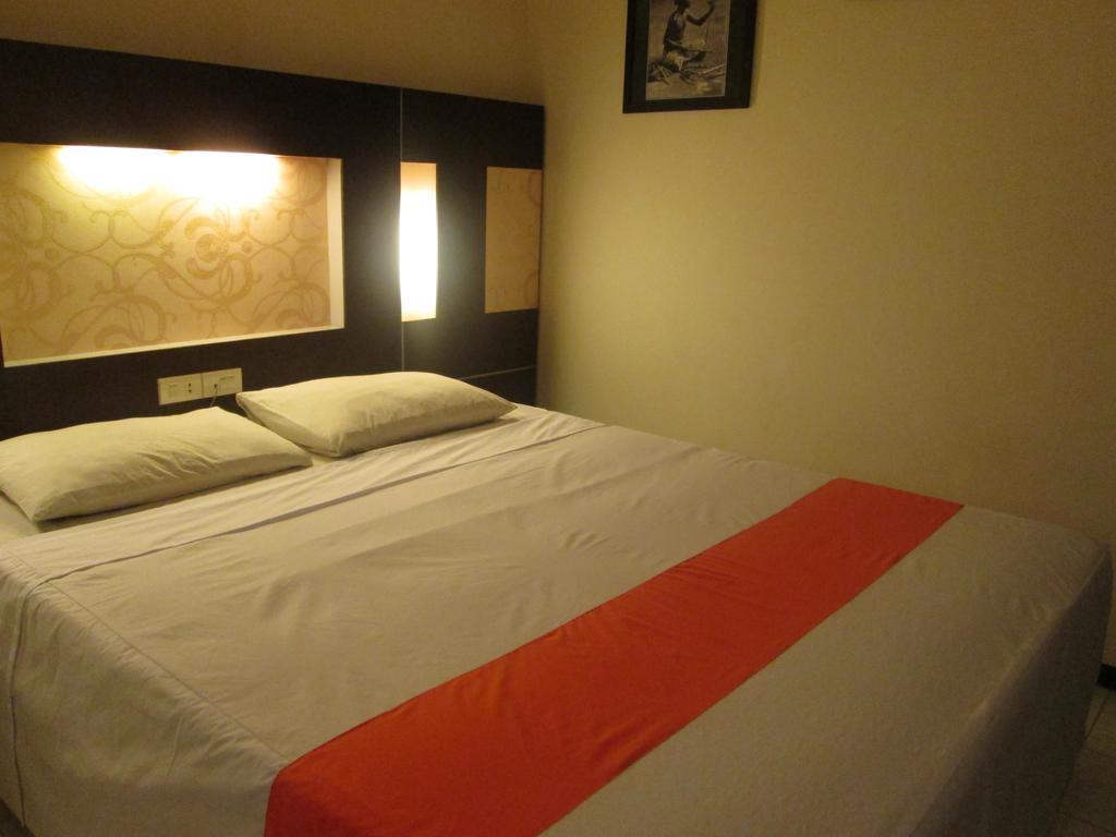 Hotel Wisanti Джокякарта Екстериор снимка