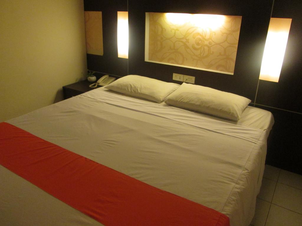 Hotel Wisanti Джокякарта Екстериор снимка