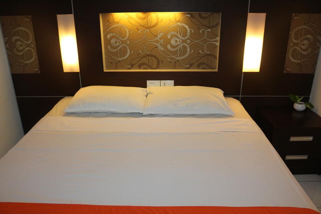 Hotel Wisanti Джокякарта Екстериор снимка