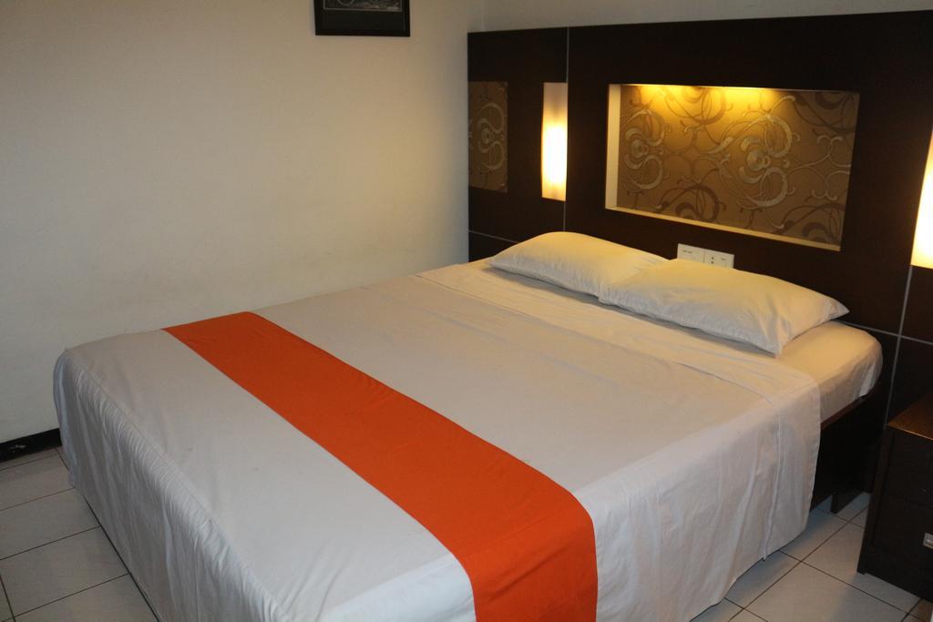 Hotel Wisanti Джокякарта Екстериор снимка
